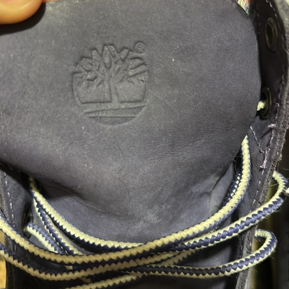 Purple timberlands - Picture 2 of 8